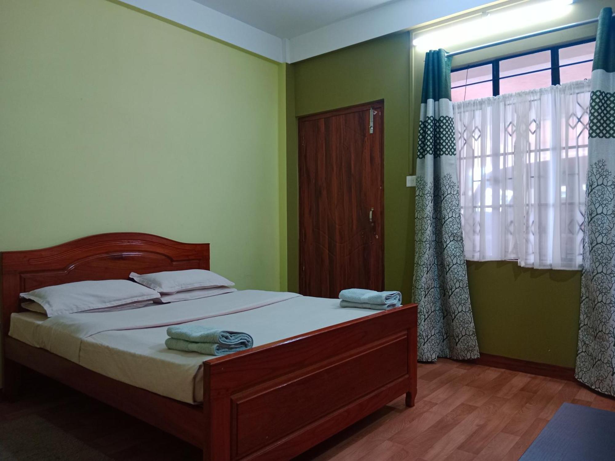 Cafe Sola Bnb Шиллонг Екстер'єр фото